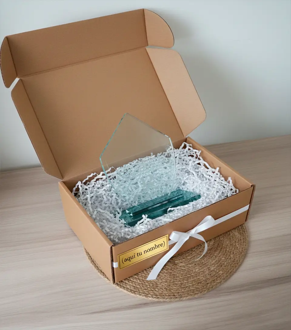 Trofeo de Vidrio Transparente (20 cm) con Grabado Láser de Alta Calidad | Incluye empaque Trofeo de Vidrio Transparente (20 cm) con Grabado Láser de Alta Calidad | Incluye empaque