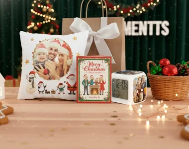 Kit de Regalo Navideño: Almohada Personalizada, Reloj Decorativo, Bolsa Especial y Tarjeta Navideña